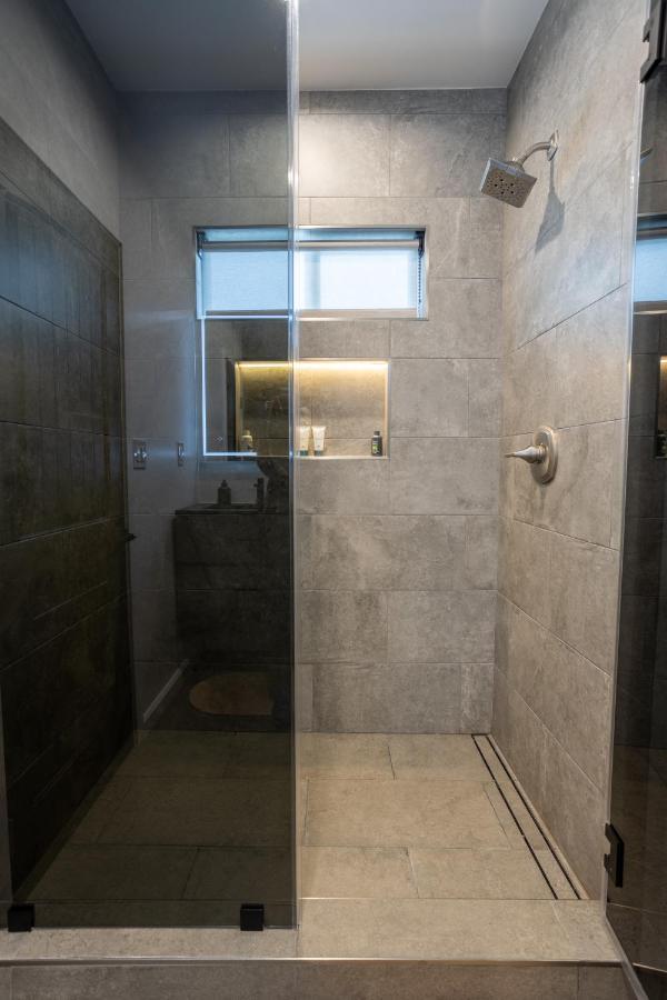 Bungalow W Free Parking 4 Min From Sofi, 8min From Airport Pousada *